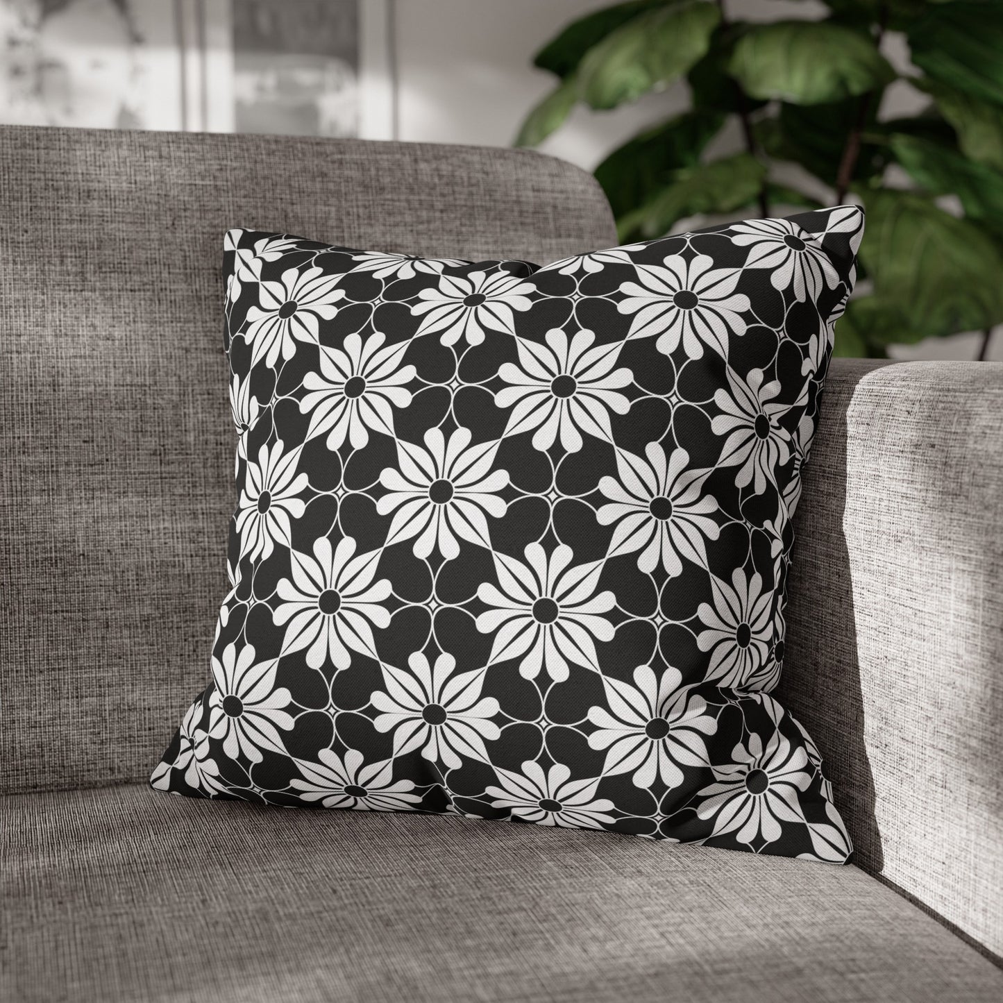 Retro Chic Monochrome Floral Geometric Flowers Spun Polyester Square Pillowcase 4 Sizes