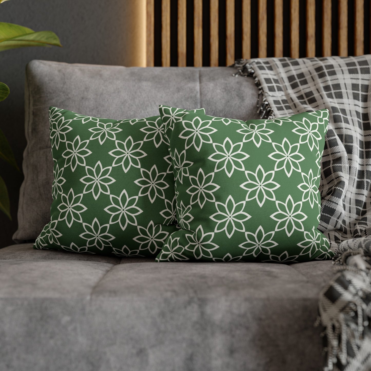 Modern Minimalist Green and White Geometric Floral Design Spun Polyester Square Pillowcase 4 Sizes