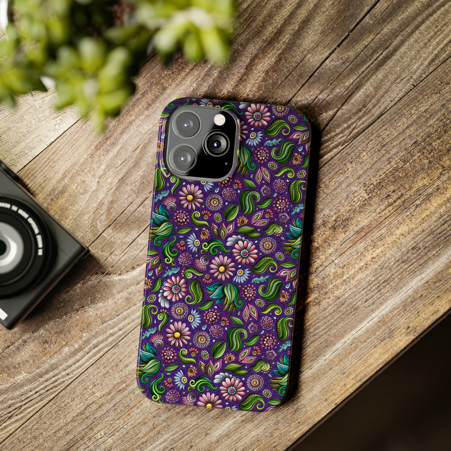 Purple & Pink Daisy Floral Print Purple Background Iphone 15-12 Slim Phone Case