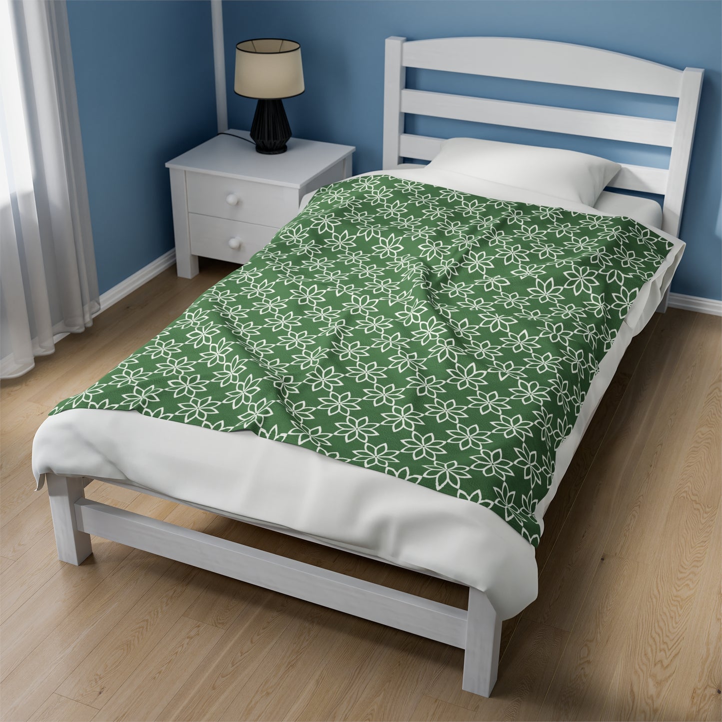 Modern Minimalist Green and White Geometric Floral Design Velveteen Plush Blanket 3 Sizes