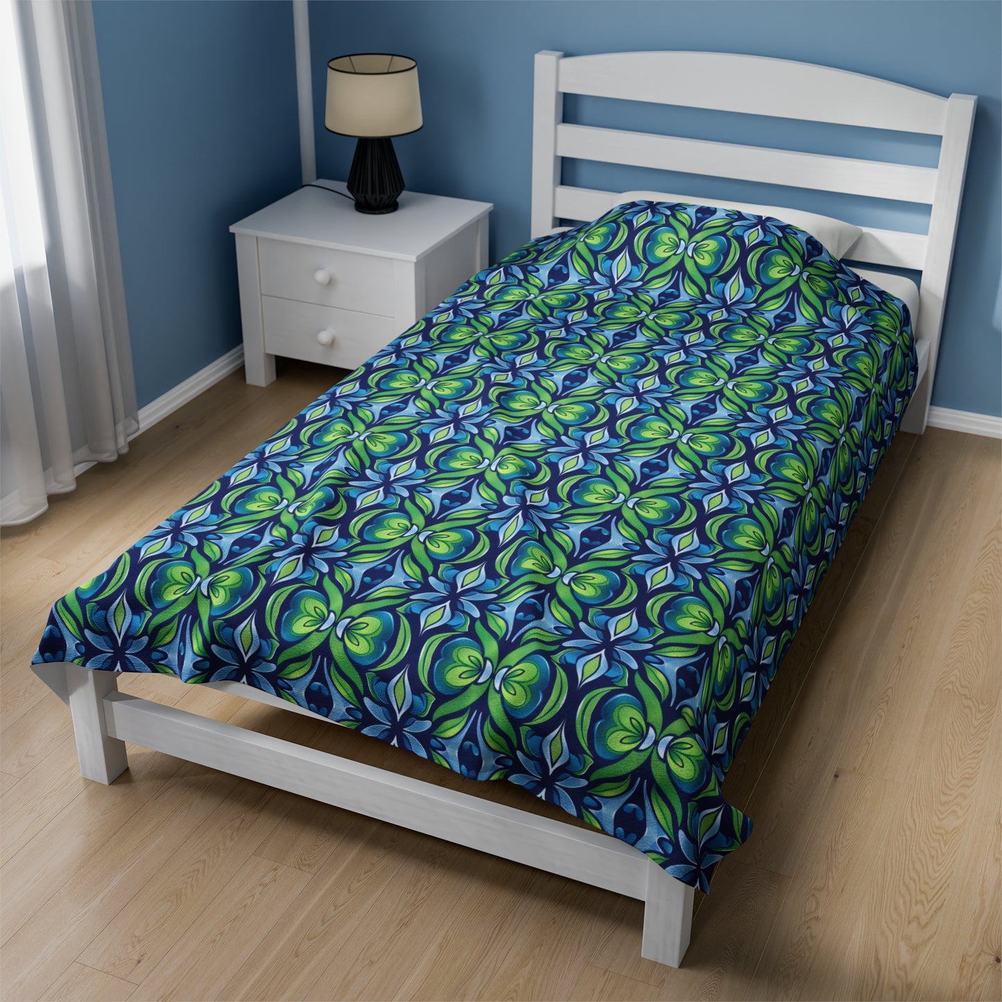 Retro Abstract Blue and Green Floral Pattern Velveteen Plush Blanket 3 Sizes