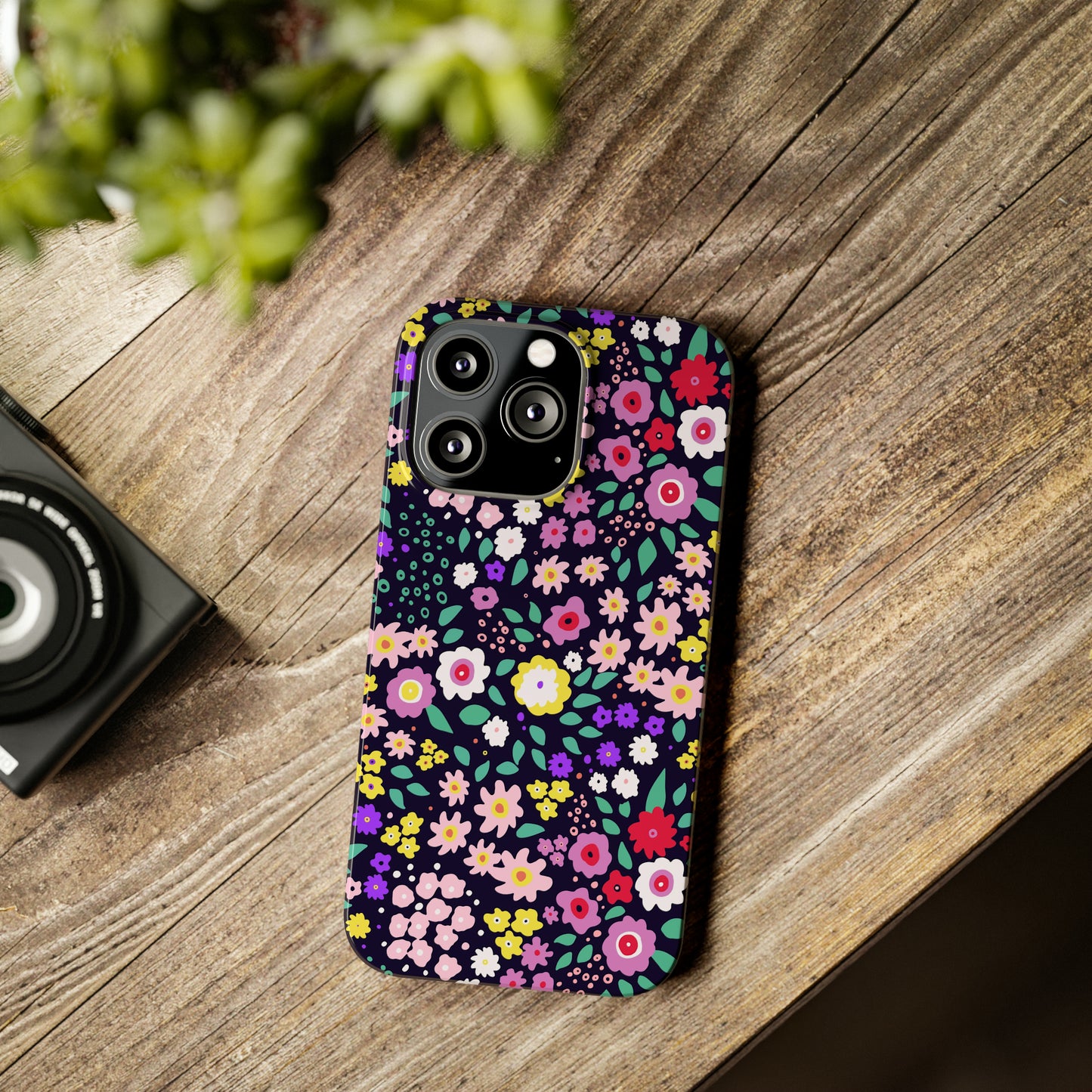 Tiny Colorful Flowers Iphone 15-12 Slim Phone Case