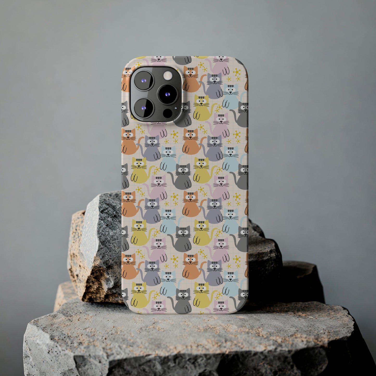 Adorable Cartoon Kitties: Pastel-Colored and Overflowing with Cuteness Iphone 15-12 Slim Phone Case