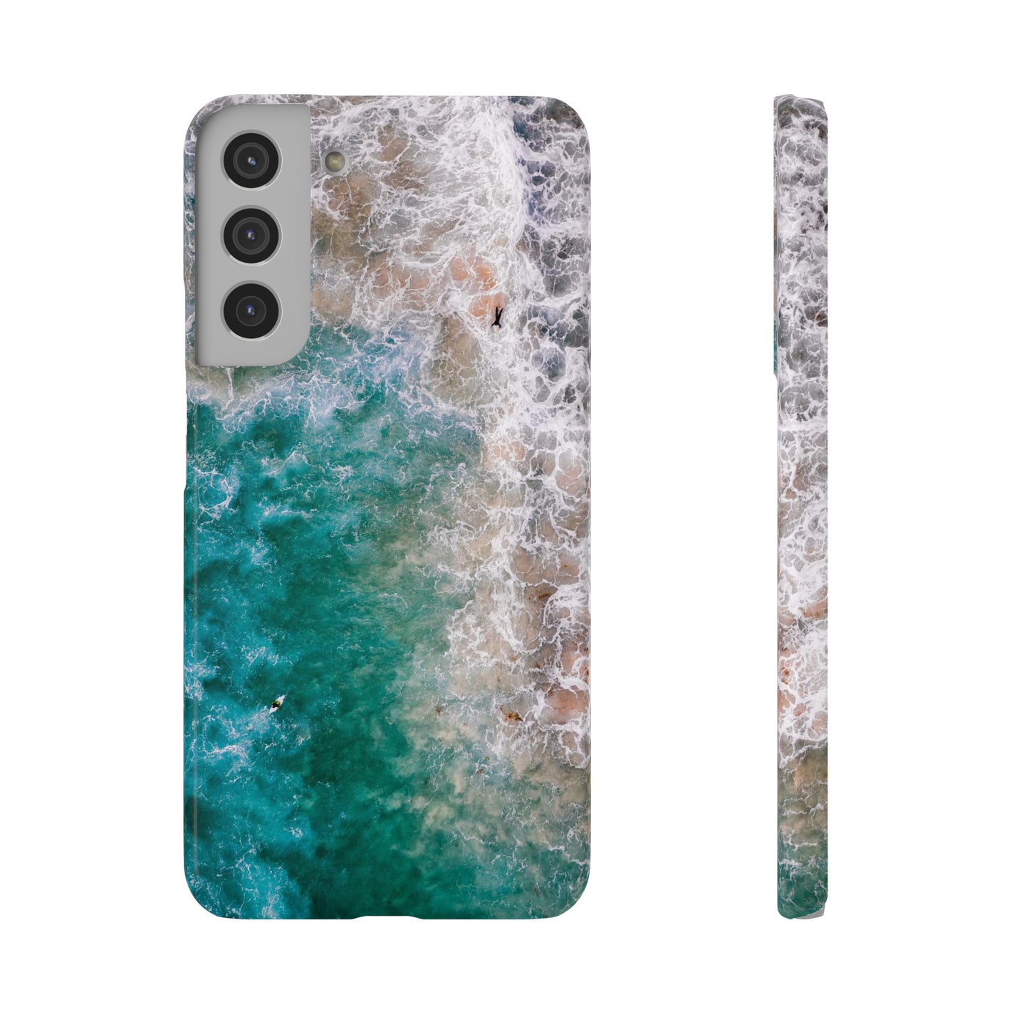 Ocean's Embrace: Deep Green Waters with White Waves Crashing onto the Beach Design Samsung Slim Cases