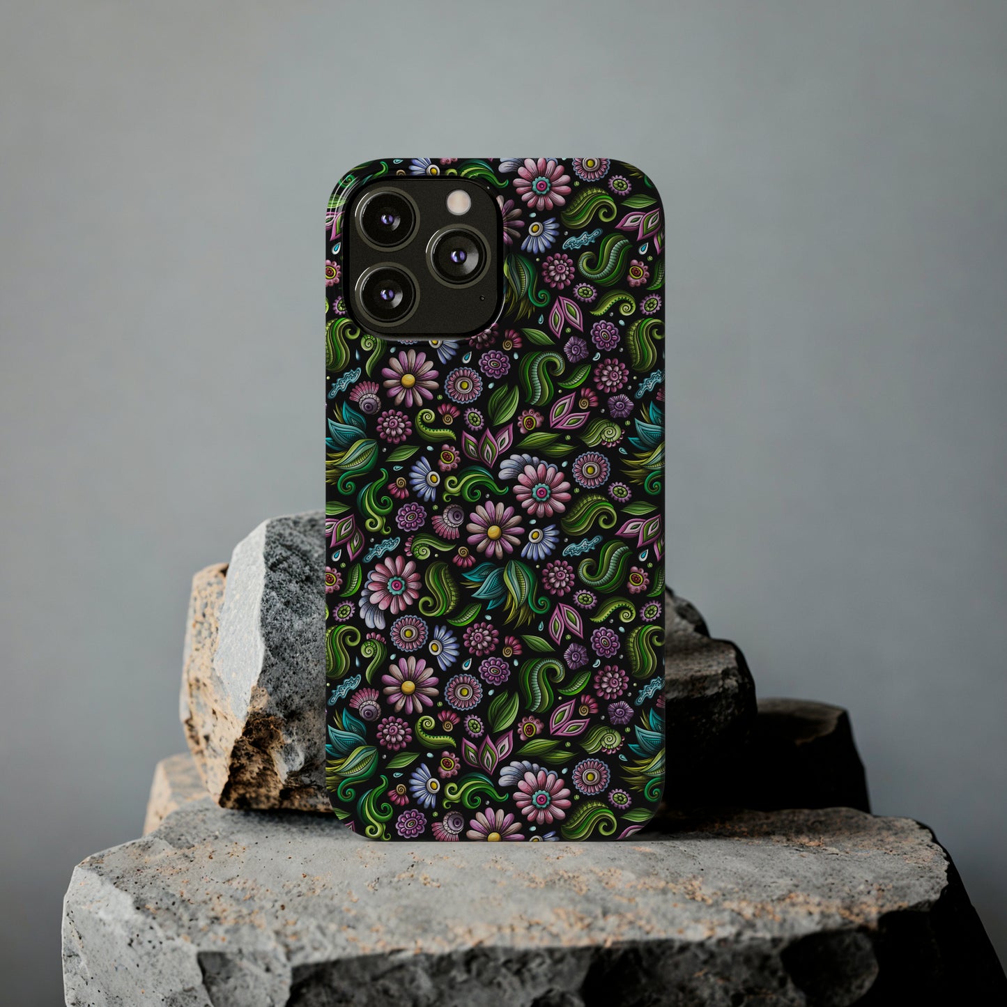 Purple & Pink Daisy Floral Print on Black Background Iphone 15-12 Slim Phone Case