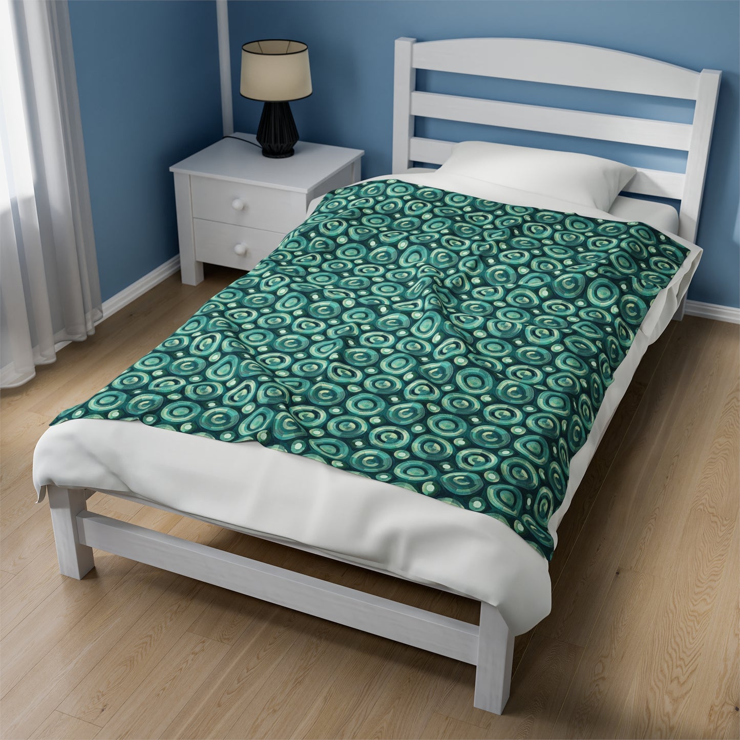 Oceanic Echoes of Layered Circles in Turquoise and Aqua Velveteen Plush Blanket 3 Sizes