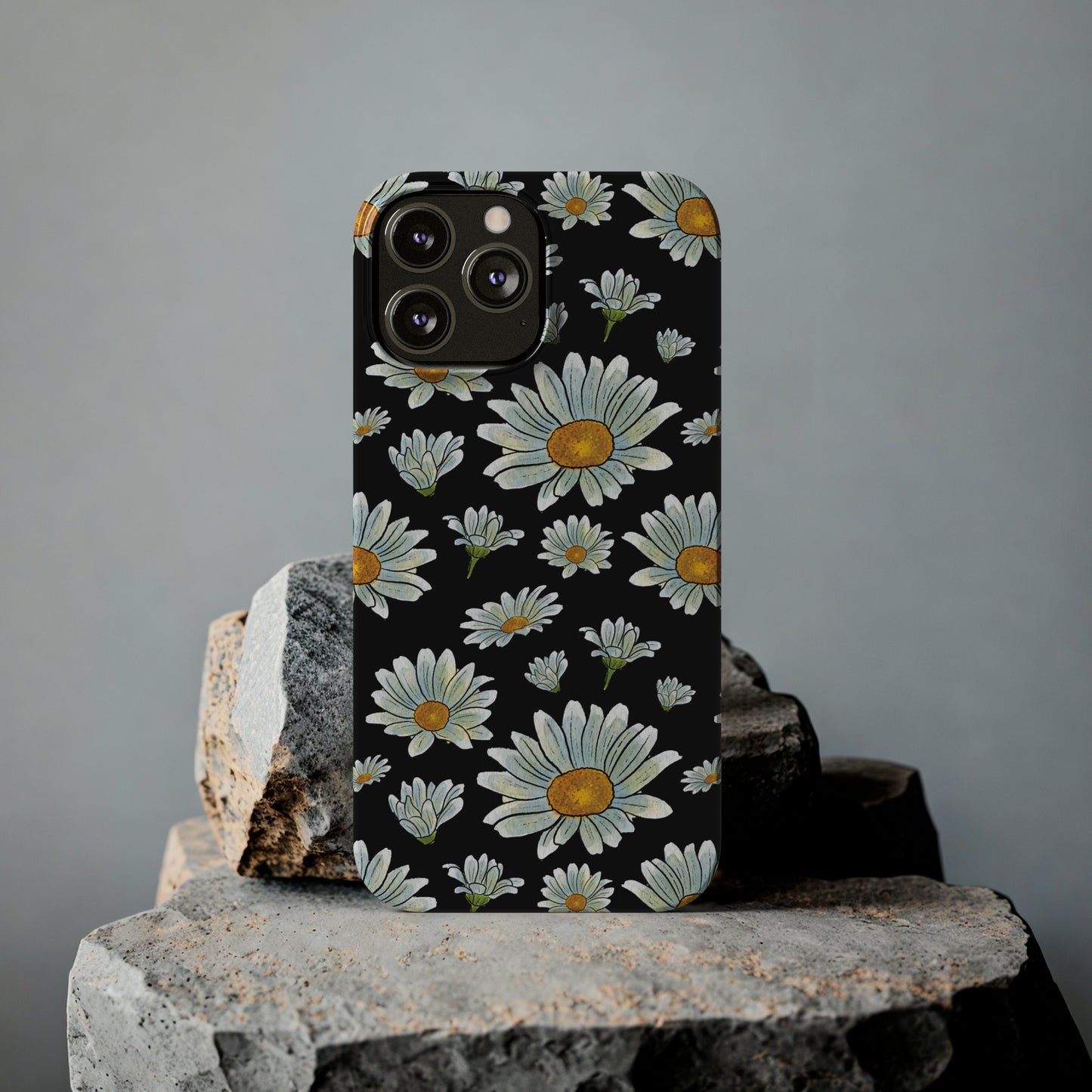 Large Watercolor Summer Daisies Blooming Against a Bold Black Background Iphone 15-12 Slim Phone Case