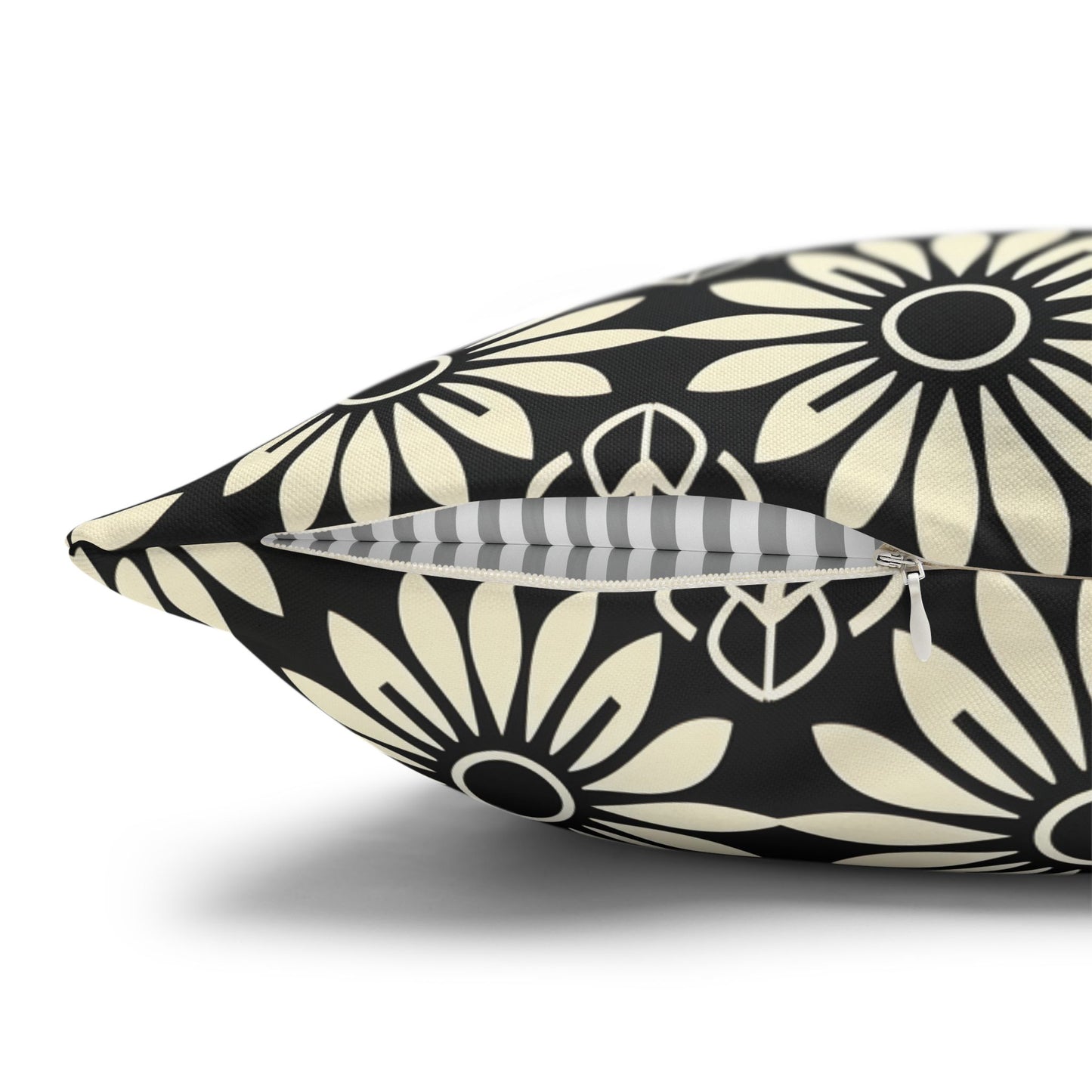 Classic Daisy Black and Off White Elegance Spun Polyester Square Pillowcase 4 Sizes