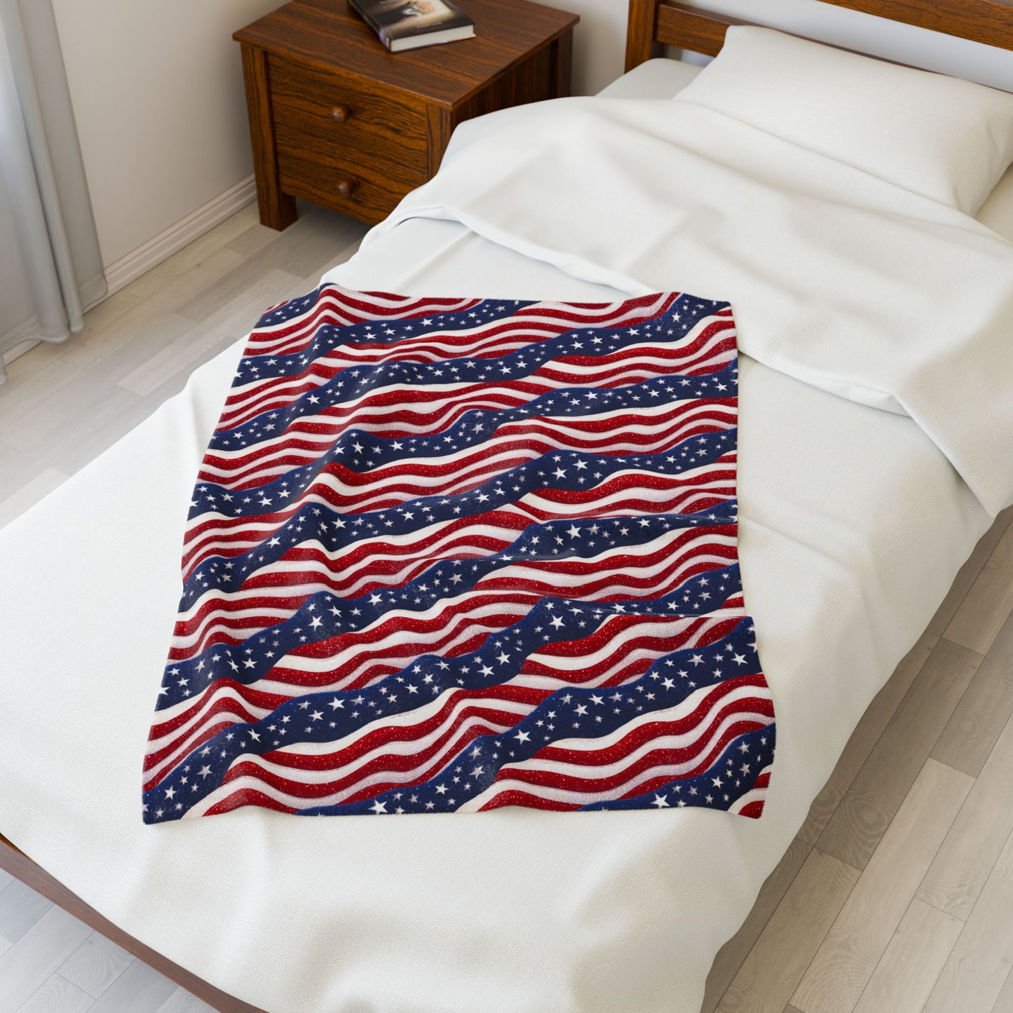 Patriotic Stars and Stripes Print Velveteen Plush Blanket 3 Sizes