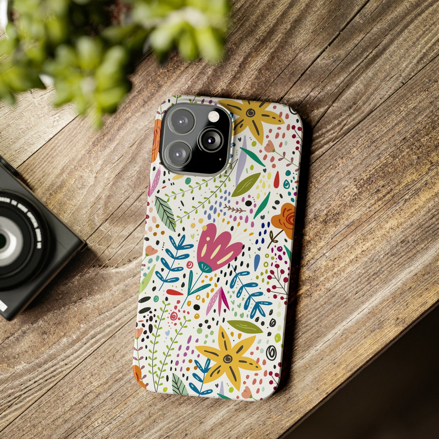 Springtime Splendor: Hand-Drawn Flowers Bursting with Vibrant Colors Design Iphone 15-12 Slim Phone Case