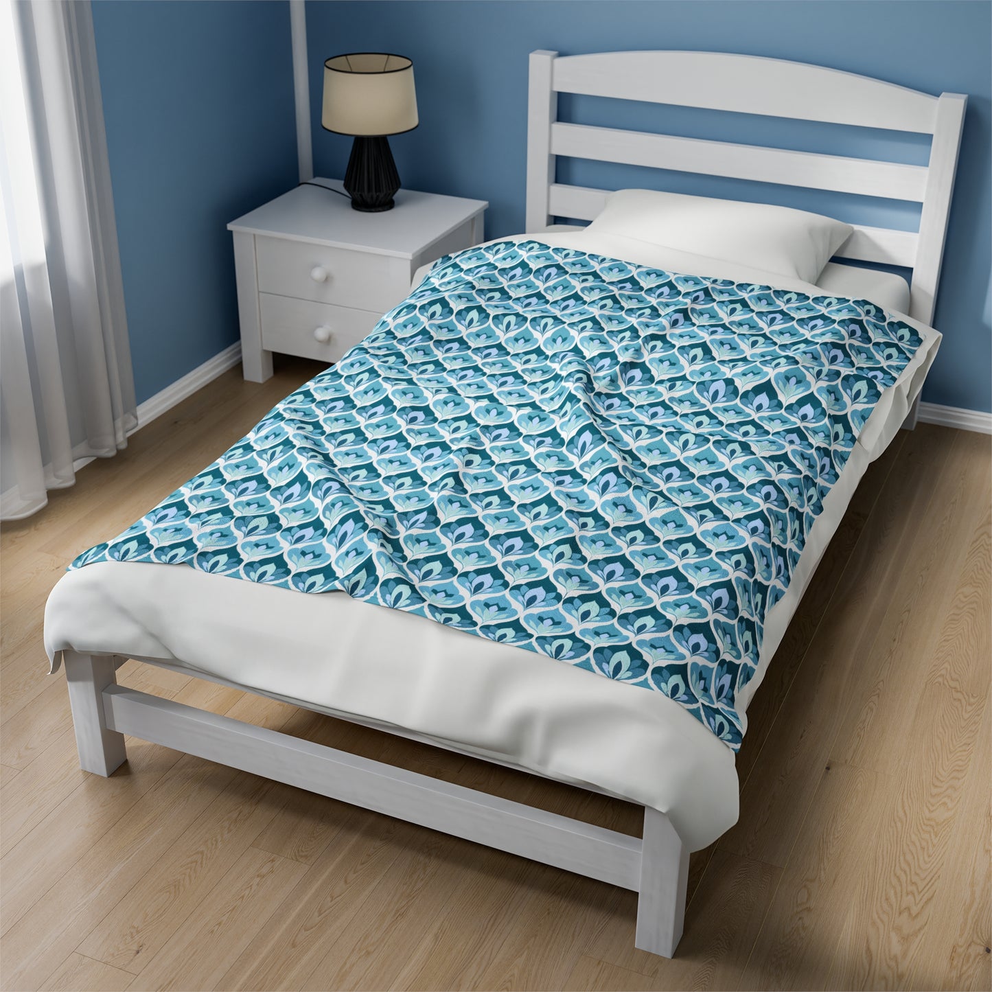 Serene Leaf Motifs Cascading in Cool Hues of Oceanic Blues Velveteen Plush Blanket 3 Sizes