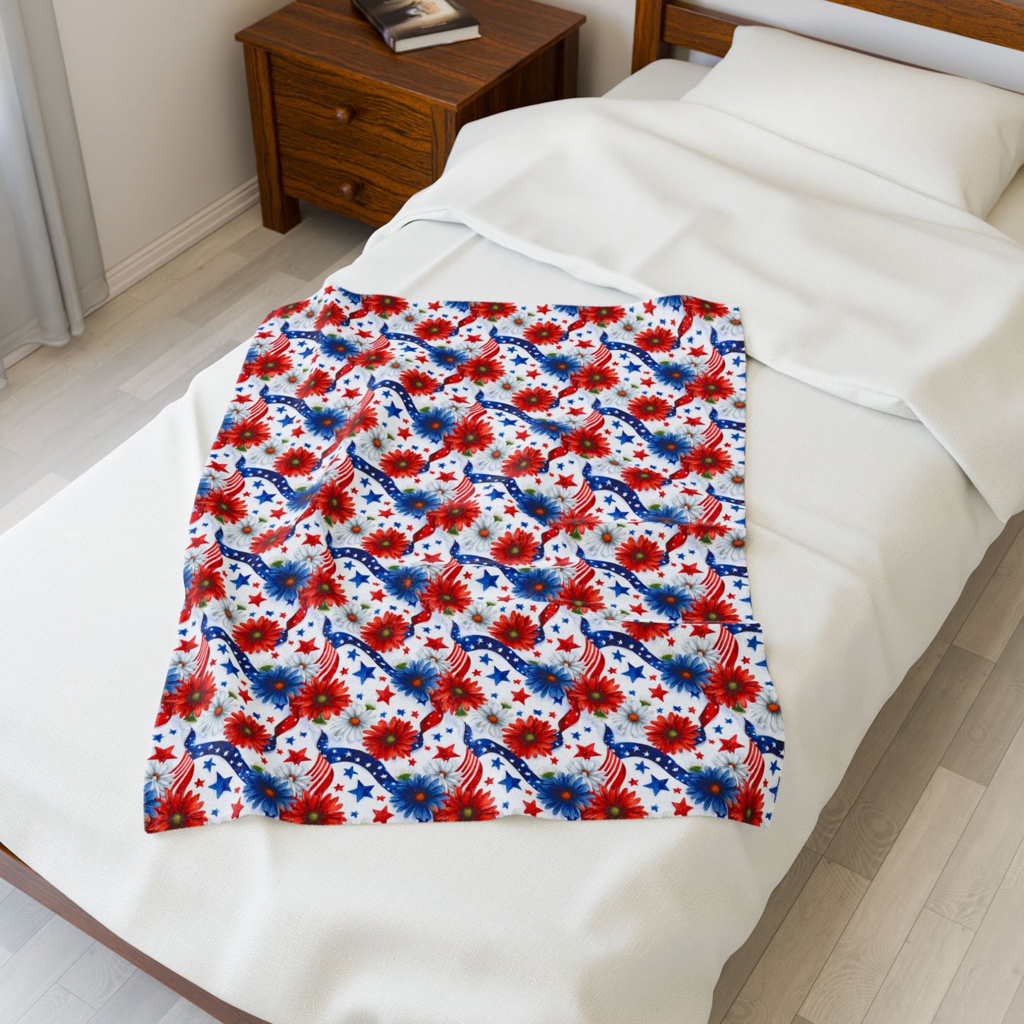 Patriotic Flowers Stars and Stripes Print Velveteen Plush Blanket 3 Sizes