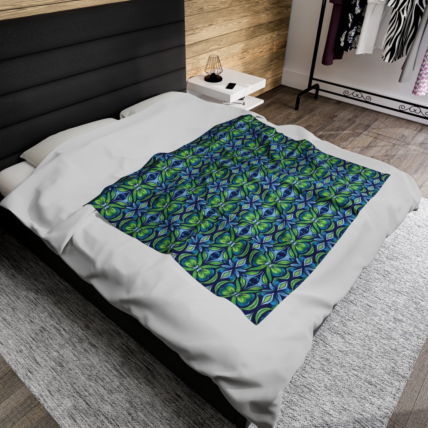 Retro Abstract Blue and Green Floral Pattern Velveteen Plush Blanket 3 Sizes