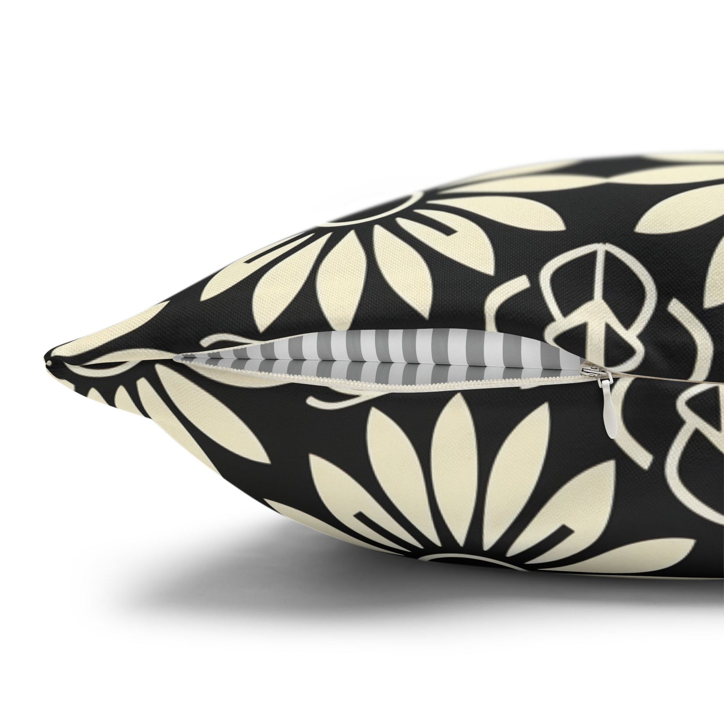 Classic Daisy Black and Off White Elegance Spun Polyester Square Pillowcase 4 Sizes