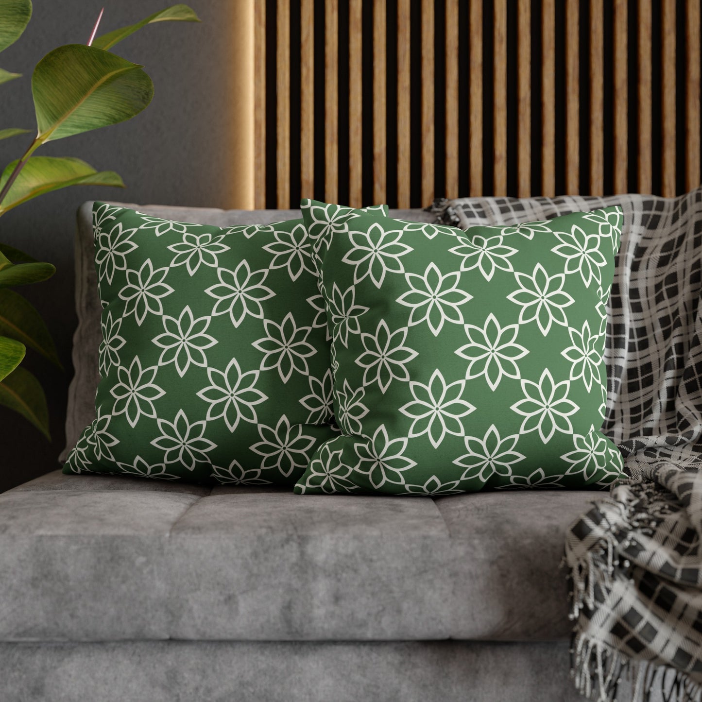 Modern Minimalist Green and White Geometric Floral Design Spun Polyester Square Pillowcase 4 Sizes