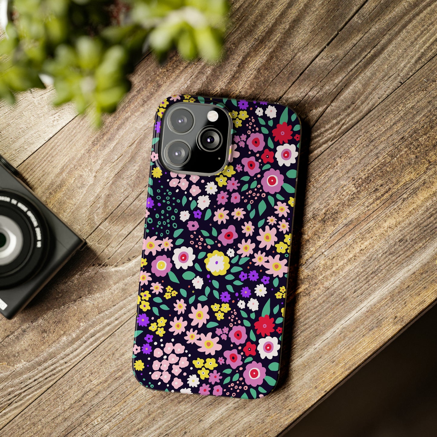 Tiny Colorful Flowers Iphone 15-12 Slim Phone Case