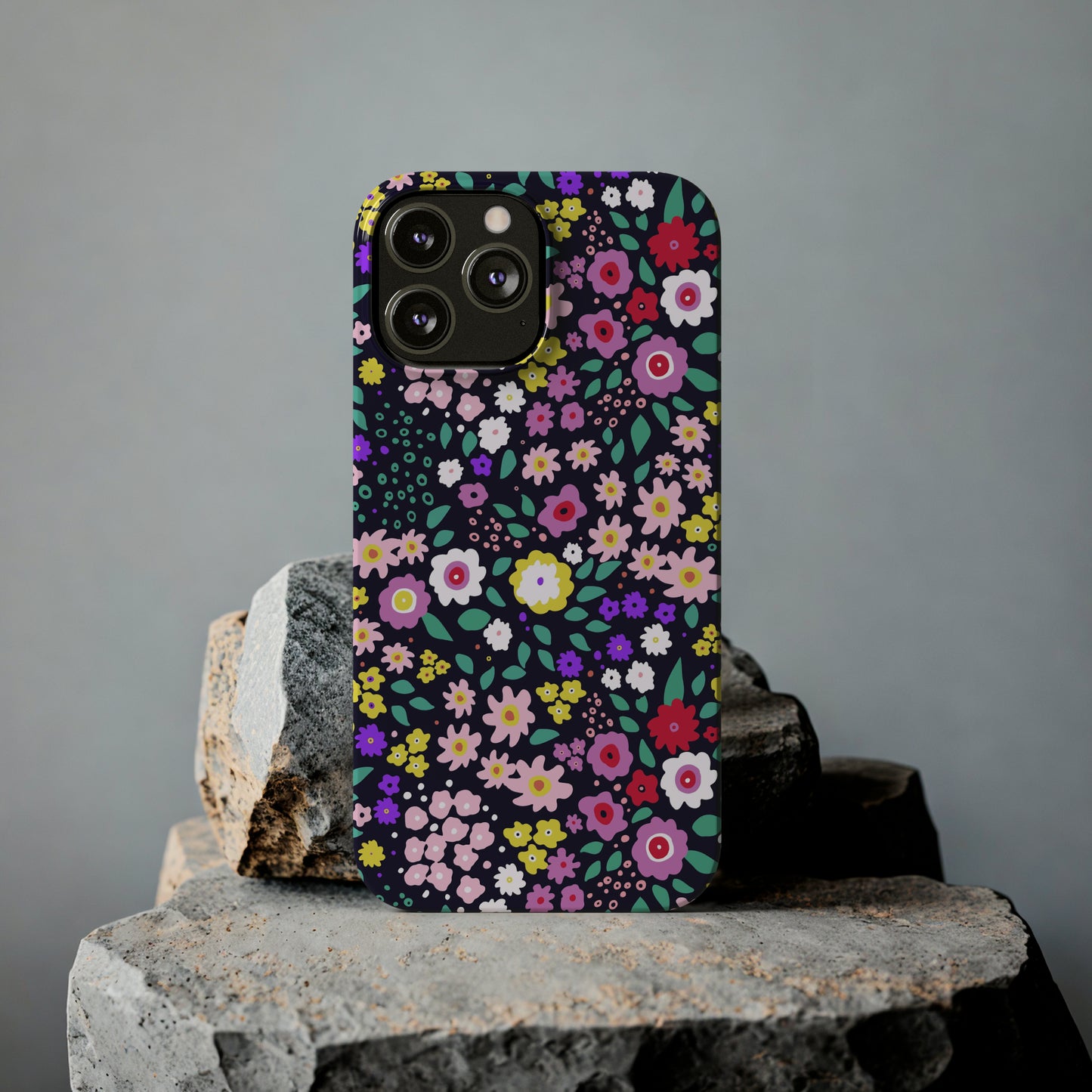 Tiny Colorful Flowers Iphone 15-12 Slim Phone Case