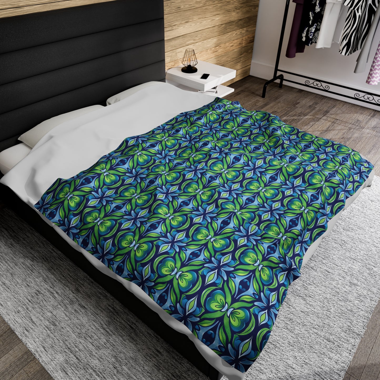 Retro Abstract Blue and Green Floral Pattern Velveteen Plush Blanket 3 Sizes